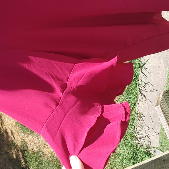 Maroon 3/4 bell sleeve pearl accent blouse - Picture 2 of 8